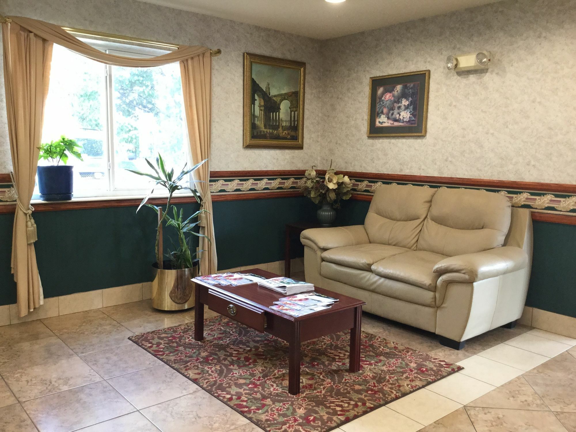 Hotel Americas Value And Saint Charles